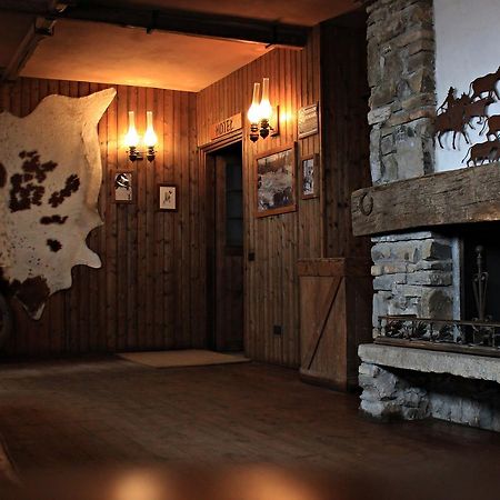 Cowboys Guest Ranch Hotell Voghera Exteriör bild