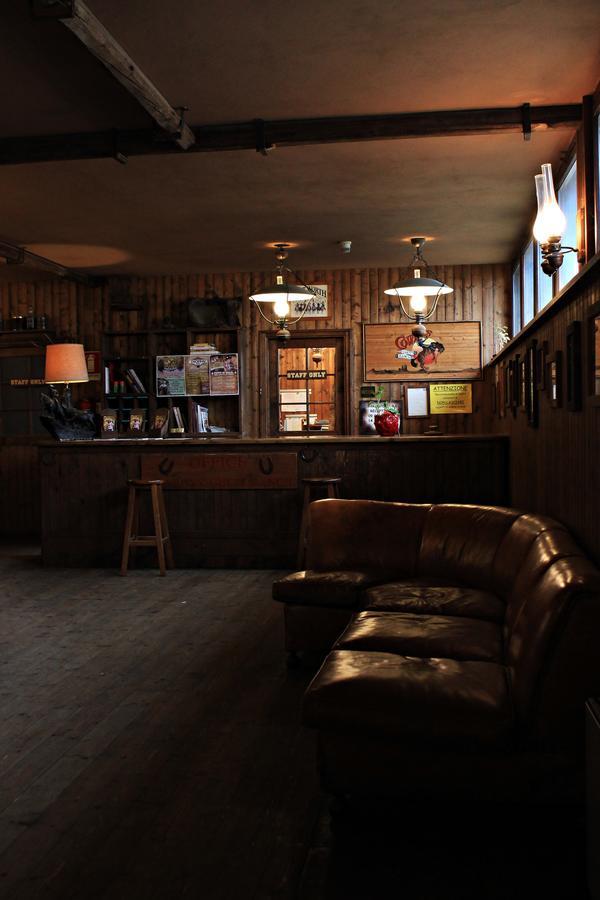 Cowboys Guest Ranch Hotell Voghera Exteriör bild